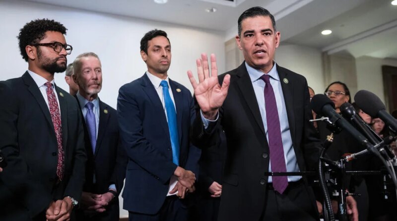 House Democrats walk out of tense briefing with Bondi over Epstein files, calling it a “fake hearing”