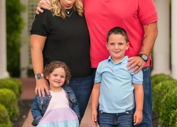 His chest felt like his son was lying on it. His doctor recommended a procedure that’s “crazy even to heart surgeons.” – Fast Blogs World